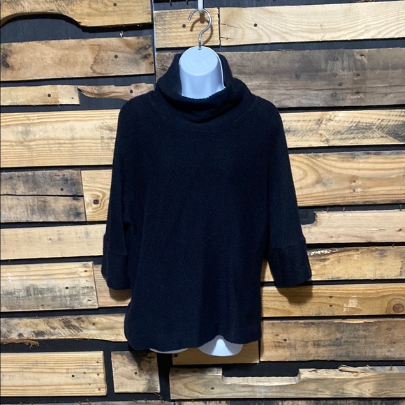 Soft Surroundings Black Cowl Neck Textured 3/4 Flare Sleeve Sweater‎ Size MP - Picture 1 of 6